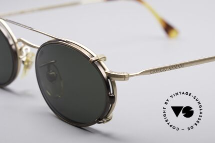 Giorgio Armani 131 Brille Mit Sonnenclip, ungetragen (wie alle unsere vintage Designer-Gestelle), Passend für Herren und Damen