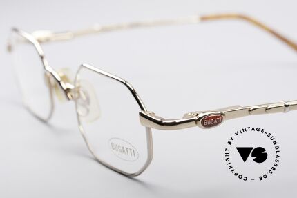 Bugatti 29978 Eckige Luxus Herrenbrille 90er, zudem Federgelenke für optimalen Tragekomfort, Passend für Herren