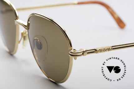 Gerald Genta NC09 Runde Vergoldete Brille, entsprechend hohe Qualität dieses 1990er Jahre Modells, Passend für Herren