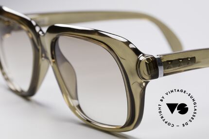 Viennaline Royal 1611 Old School Optyl Brille, mit nur sehr leicht getönten Gläsern; auch abends tragbar, Passend für Herren Viennaline Royal 1611 Old School Optyl Brille, mit nur sehr leicht getönten Gläsern; auch abends tragbar, Passend für Herren