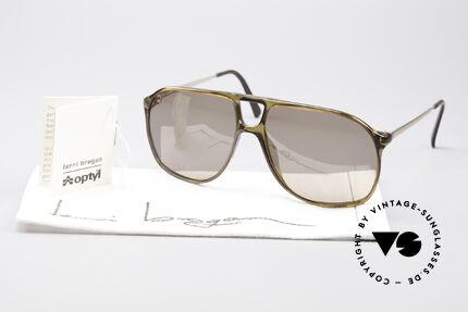 Terri Brogan 8676 Kanye West Sonnenbrille, ungetragen (wie alle unsere vintage Sonnenbrillen), Passend für Herren