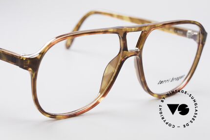 Terri Brogan 8673 Optyl Vintage Brille, ungetragen (wie alle unsere vintage OPTYL Brillen), Passend für Herren