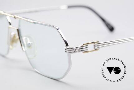 Yves Saint Laurent Ixion Designer Fassung, leicht getönte Sonnengläser mit 35% türkis Sättigung, Passend für Herren
