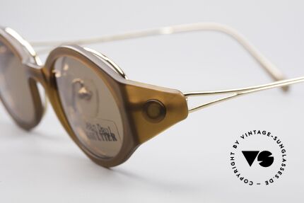 Jean Paul Gaultier 56-7202 Ovale Brille mit Sonnenclip, ovale Fassung in Kombination mit sehr markantem Clip, Passend für Herren und Damen