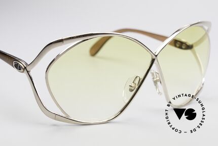 Christian Dior 2056 80er Damen XL Sonnenbrille, 2nd hand Modell in einem tollen Zustand + orig. Etui, Passend für Damen Christian Dior 2056 80er Damen XL Sonnenbrille, 2nd hand Modell in einem tollen Zustand + orig. Etui, Passend für Damen