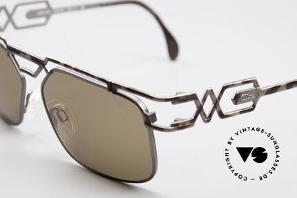 Cazal 973 90er Qualität Sonnenbrille, orig. Cazal Gläser mit UV PROTECTION Markierung, Passend für Herren und Damen