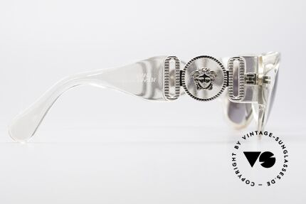 Gianni Versace 413 Vintage Medusa Sonnenbrille, ungetragenes Einzelstück (mit orig. Etui von Versace), Passend für Herren und Damen