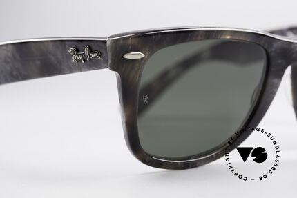 Ray Ban Wayfarer I Limited Edition Gray Frost, ungetragen (wie alle unsere alten Wayfarer-Unikate), Passend für Herren und Damen