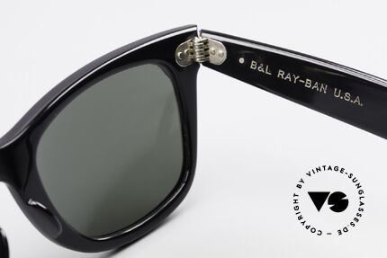 Ray Ban Wayfarer I B&L USA 80er Sonnenbrille, Name: W0525 Wayfarer Street Neat Violett/Schwarz, Passend für Herren und Damen
