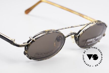 Giorgio Armani 250 Clip On Vintage Sonnenbrille, ungetragen (wie alle unsere vintage G. Armani Fassungen), Passend für Herren und Damen