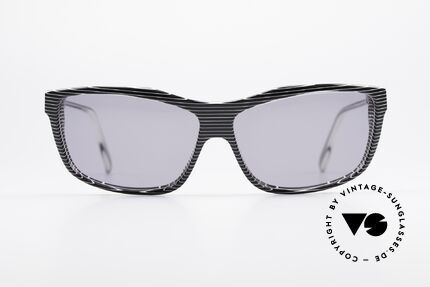 Alain Mikli 701 / 986 Rare Designer Sonnenbrille, spektakuläres Rahmenmuster: kristall / grau- gestreift, Passend für Damen