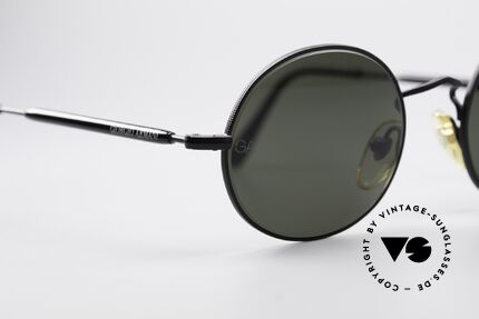 Giorgio Armani 172 Ovale No Retro Sonnenbrille, ungetragen (wie alle unsere vintage Sonnenbrillen), Passend für Herren und Damen