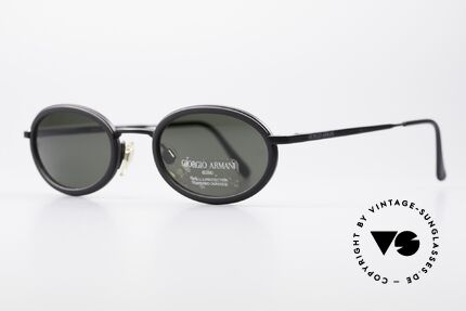Giorgio Armani 258 Ovale Vintage Sonnenbrille, TOP-Qualität und zeitlose Lackierung in schwarz, Passend für Herren und Damen