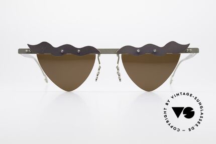 Theo Belgium Tita II C10 Herzförmige Sonnengläser, in 1989 gegründet als 'ANTI MAINSTREAM' Brillenmode, Passend für Damen