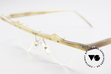 Theo Belgium Eta 90er Büffelhorn Herzbrille, dieses Modell mit herzförmigen Demogläsern & in Gr. L, Passend für Damen