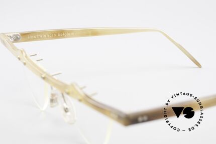 Theo Belgium Eta 90er Büffelhorn Herzbrille, ungetragenes Theo-Einzelstück für die, die sich trauen ;), Passend für Damen