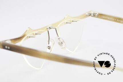 Theo Belgium Eta 90er Büffelhorn Herzbrille, Größe: large, Passend für Damen