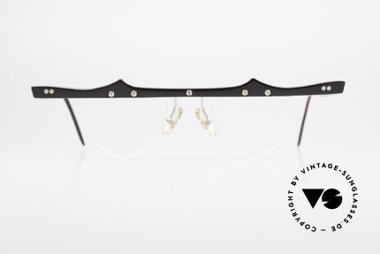 Theo Belgium Eta 90er Herzbrille Büffelhorn XL, in 1989 gegründet als 'ANTI MAINSTREAM' Brillenmode, Passend für Damen