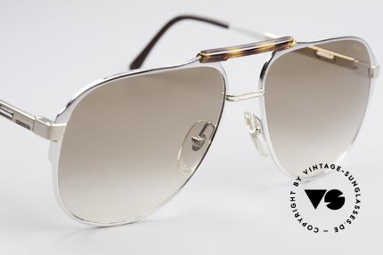 Carrera 5320 Einstellbare Bügel 80er Aviator, zudem Federscharniere (somit perfekte Passform), Passend für Herren