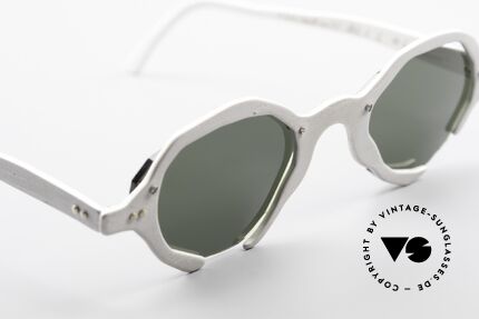 Theo Belgium Eye-Witness AD6 90er Avantgarde Sonnenbrille, Gläser sind z.B mit kleinen Schrauben am Rahmen fixiert, Passend für Herren und Damen