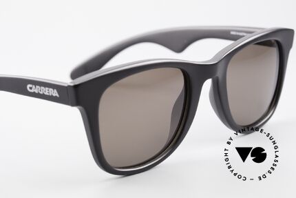 Carrera 5447 Sonnenbrille Im Wayfarer Stil, ungetragenes Einzelstück (inkl. Movado Stoffbeutel), Passend für Herren und Damen