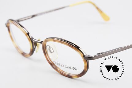 Giorgio Armani 258 Ovale Vintage Designer Brille, ungetragen (wie alle unsere vintage G.A. Brillen), Passend für Herren und Damen