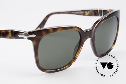Persol 2999 Klassische Damen Sonnenbrille, ungetragen (wie alle unsere Persol Sonnenbrillen), Passend für Damen
