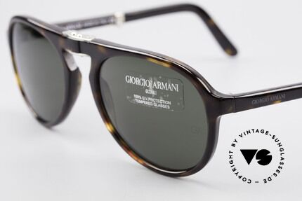 Giorgio Armani 2522 Faltbare Aviator Sonnenbrille, ungetragen (wie all unsere vintage Designerstücke), Passend für Herren und Damen