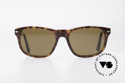 Persol 2989 Polarisierende Sonnenbrille, klassische Brillenform in einem zeitlosen Design, Passend für Herren und Damen