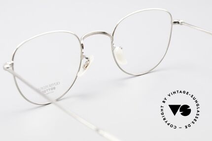 Oliver Peoples OP77BC Kleine 80er Brille Panto Stil, ungetragen (wie alle unsere vintage O. Peoples Brillen), Passend für Herren und Damen