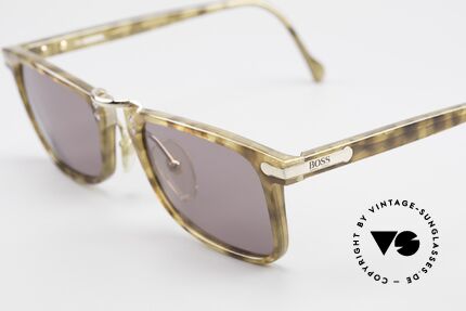 BOSS 5168 Eckige Vintage Sonnenbrille, das Material scheint nicht zu altern & ist sehr leicht, Passend für Herren