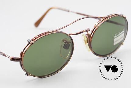 Giorgio Armani 128 Vintage Clip On Sonnenbrille, ungetragen (wie alle unsere vintage G. Armani Fassungen), Passend für Herren und Damen