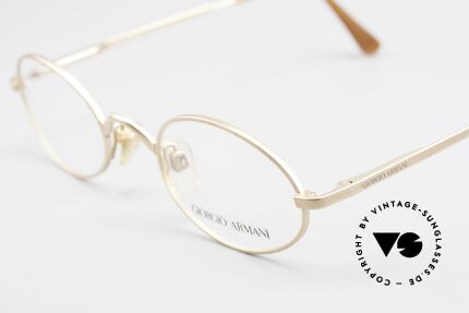 Giorgio Armani 122 Vintage Designerbrille Oval, ungetragen (wie alle unsere vintage G. Armani Fassungen), Passend für Herren und Damen