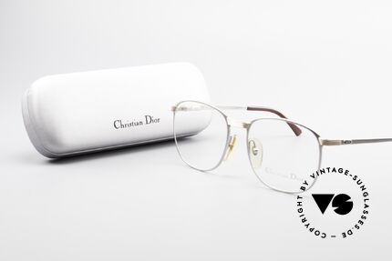 Christian Dior 2721 80er Titanium Fassung Herren, die Fassung ist beliebig verglasbar (optisch od. Sonne), Passend für Herren