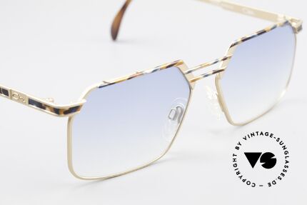 Cazal 760 True Vintage 90er Sonnenbrille, ungetragen; leicht blau getönte Gläser, M Gr. 57/16, Passend für Herren