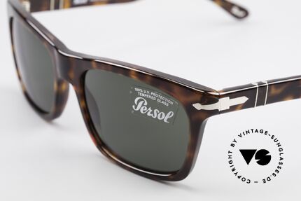 Persol 3062 Klassische Unisex Sonnenbrille, mit Persol Mineralgläsern für 100% UV Protection, Passend für Herren und Damen