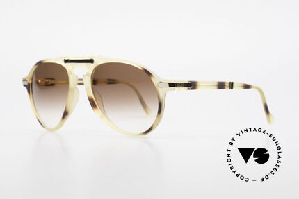 BOSS 5156 90er Vintage Faltsonnenbrille, Rahmen aus enorm hochwertigem OPTYL-Kunststoff, Passend für Herren