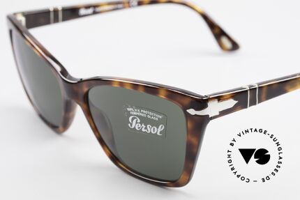 Persol 3023 Damen Sonnenbrille Klassisch, mit Persol Mineralgläsern für 100% UV Protection, Passend für Damen