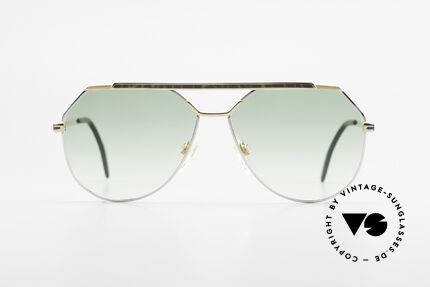Cazal 733 Goldplattierte Sonnenbrille, Doppelsteg und klassische Tropfenform = typisch 80er, Passend für Herren