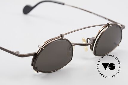 Theo Belgium Poco Kleine Brille mit Sonnenclip, KEINE Retrobrille, sondern ein 1990er Designerstück, Passend für Herren und Damen