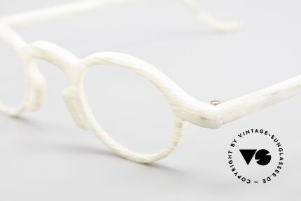 Theo Belgium Phone Brille in Elfenbein Optik, ungetragenes Theo-Exemplar für die, die sich trauen, Passend für Herren und Damen