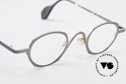 Theo Belgium Flower Runde Vintage Designerbrille, sozusagen: eine Designer-Brille mit Symbol-Charakter, Passend für Herren und Damen