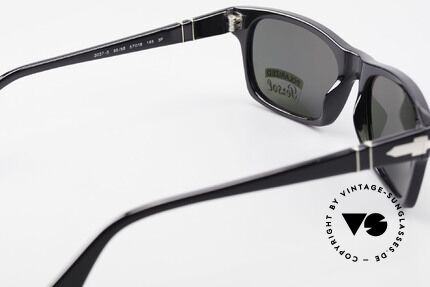 Persol 3037 Unisex Sonnenbrille Polarized, ungetragen & mit hochwertigen, polarisierenden Gläsern, Passend für Herren und Damen