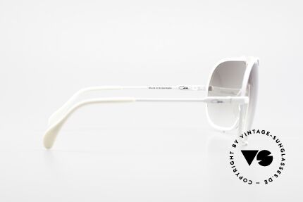 Cazal 903 XXL 80er Vintage Sonnenbrille, mit orig. vintage Cazal Softetui & Cari Zalloni Flyer, Passend für Herren Cazal 903 XXL 80er Vintage Sonnenbrille, mit orig. vintage Cazal Softetui & Cari Zalloni Flyer, Passend für Herren