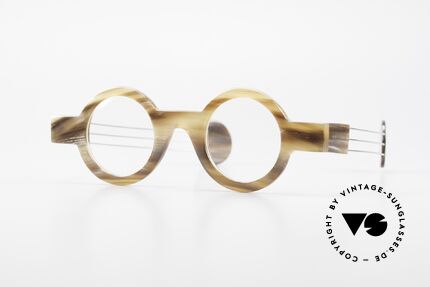 P. Klenk Bold 022 Runde Hornbrille Einzelstück, markante, runde Echthorn-Brillenfassung von P. Klenk, Passend für Herren und Damen