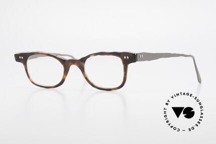 Theo Belgium Eye-Witness Avantgarde Titan Brille 90er Details