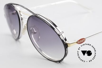 Bugatti 65984 80er Brille Mit Sonnen-Clip, toller Kontrast: silberne Fassung & schwarzer Clip, Passend für Herren