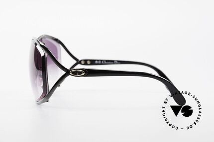 Christian Dior 2056 80er Butterfly Sonnenbrille, schwarze Fassung mit Gläsern in lila-Verlauf; 100% UV, Passend für Damen