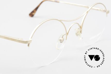 Giorgio Armani 121 Schubert Brillen Stil in Rund, das 90er Modell 121 hat zudem flexible Federscharniere, Passend für Herren