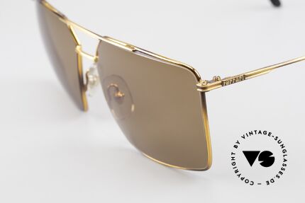 Ferrari F46 Retrosonnenbrille Echt Vintage, ungetragen (wie alle unsere 90er Ferrari Brillen), Passend für Herren